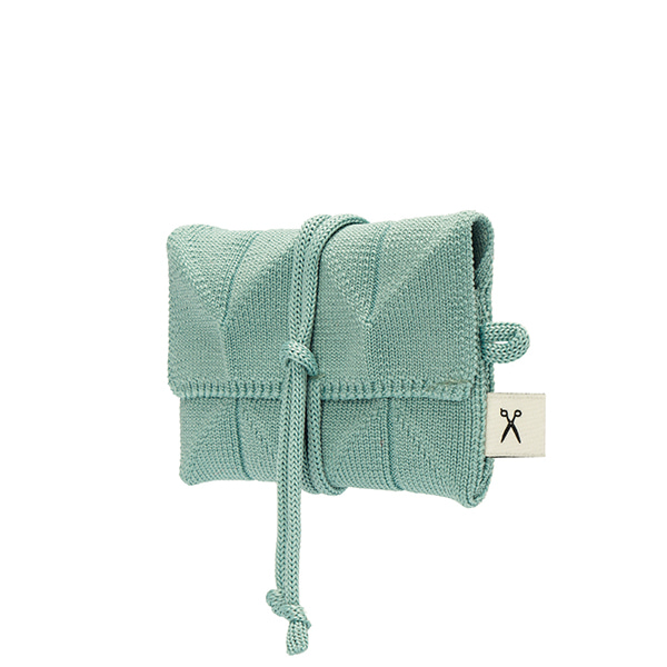 Lucky Pleats Knit Card Wallet Basil | JOSEPH AND STACEY