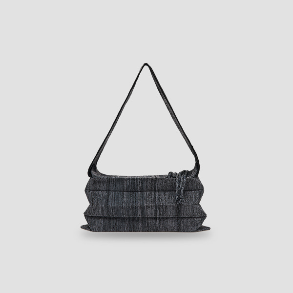 [12/12 Pre-order] Lucky Pleats Knit Shoulder Bohemian Windy Black
